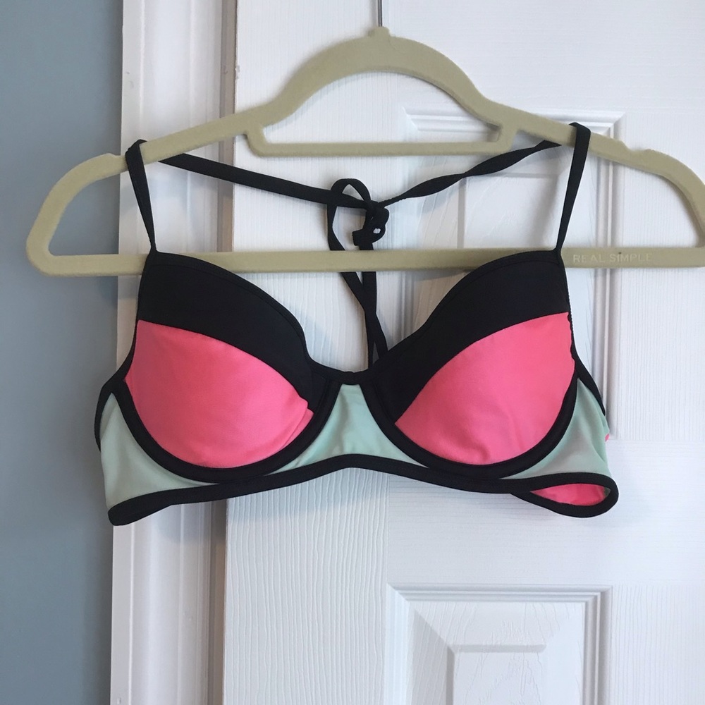 SO Bikini Top